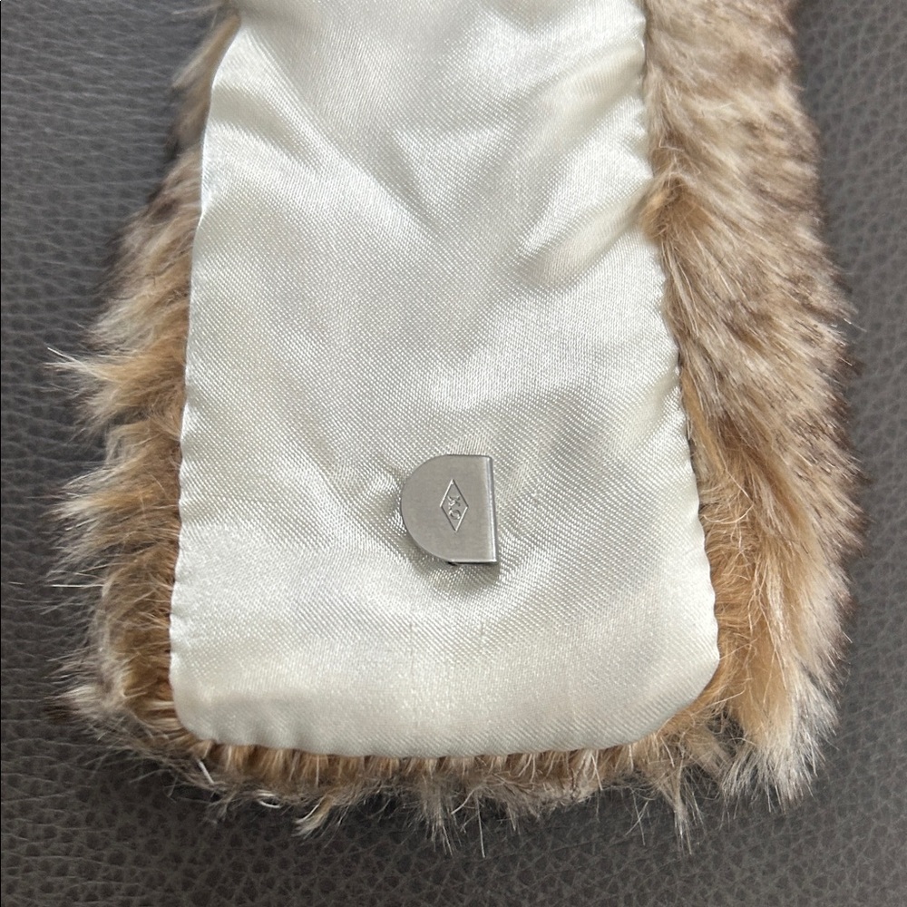 Pottery Barn Faux Fur Bottle Wrap With Sparkling Jewel - Picture 7 of 7